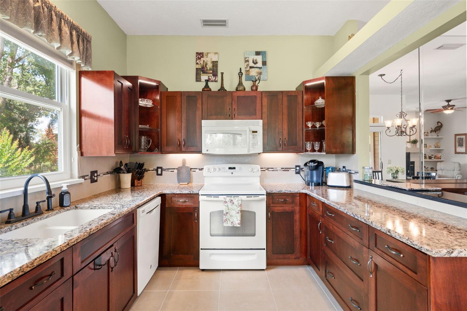 CASCADES UNIT I - Residential