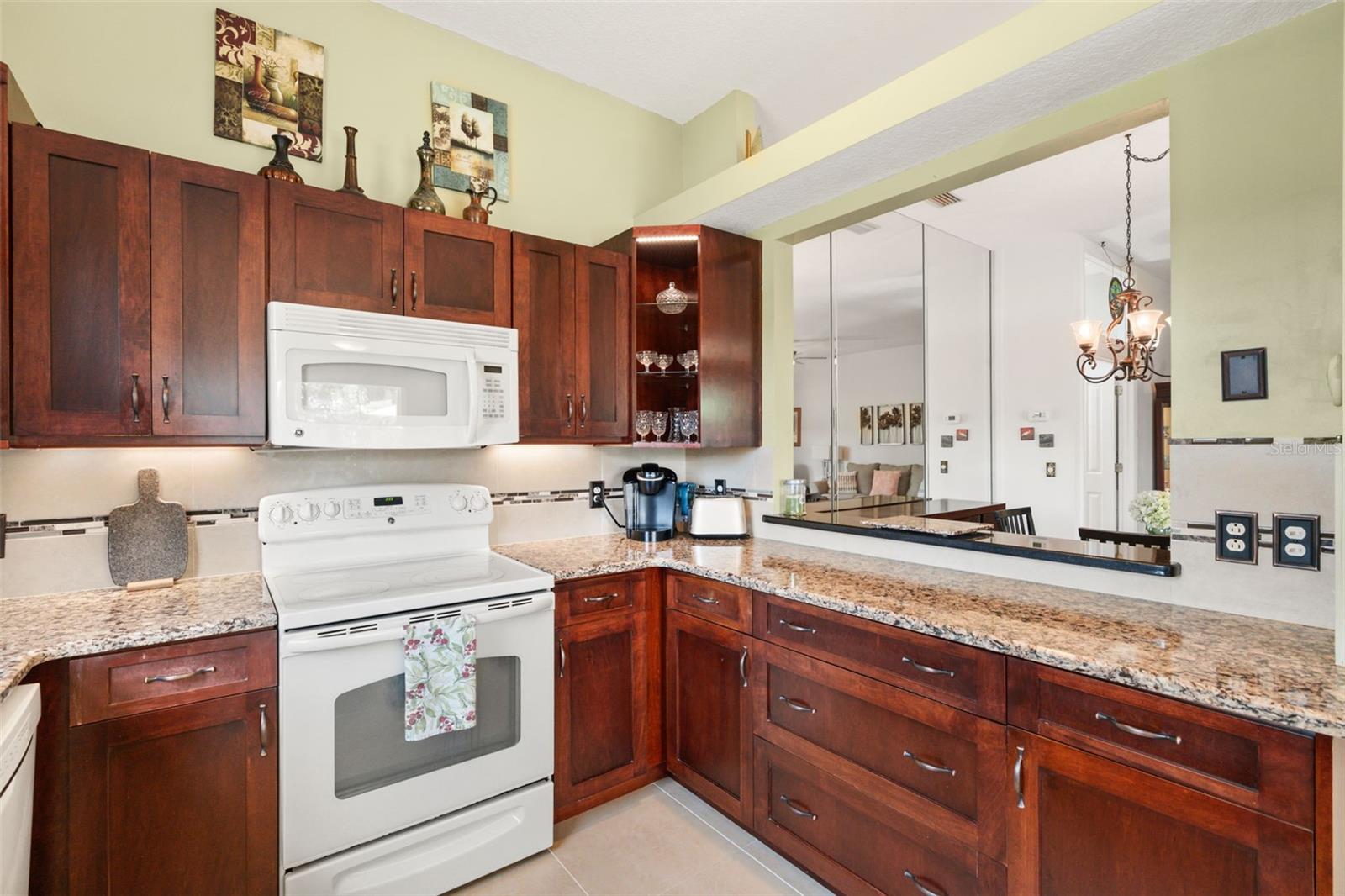 CASCADES UNIT I - Residential