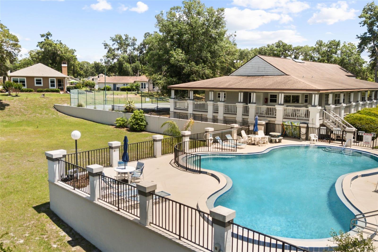 CASCADES UNIT I - Residential
