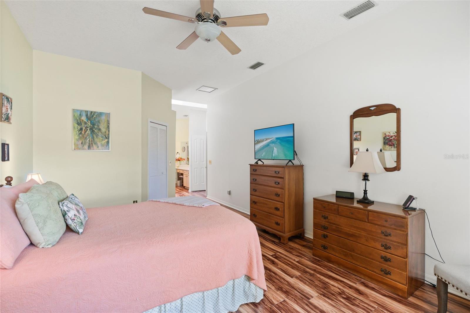 CASCADES UNIT I - Residential