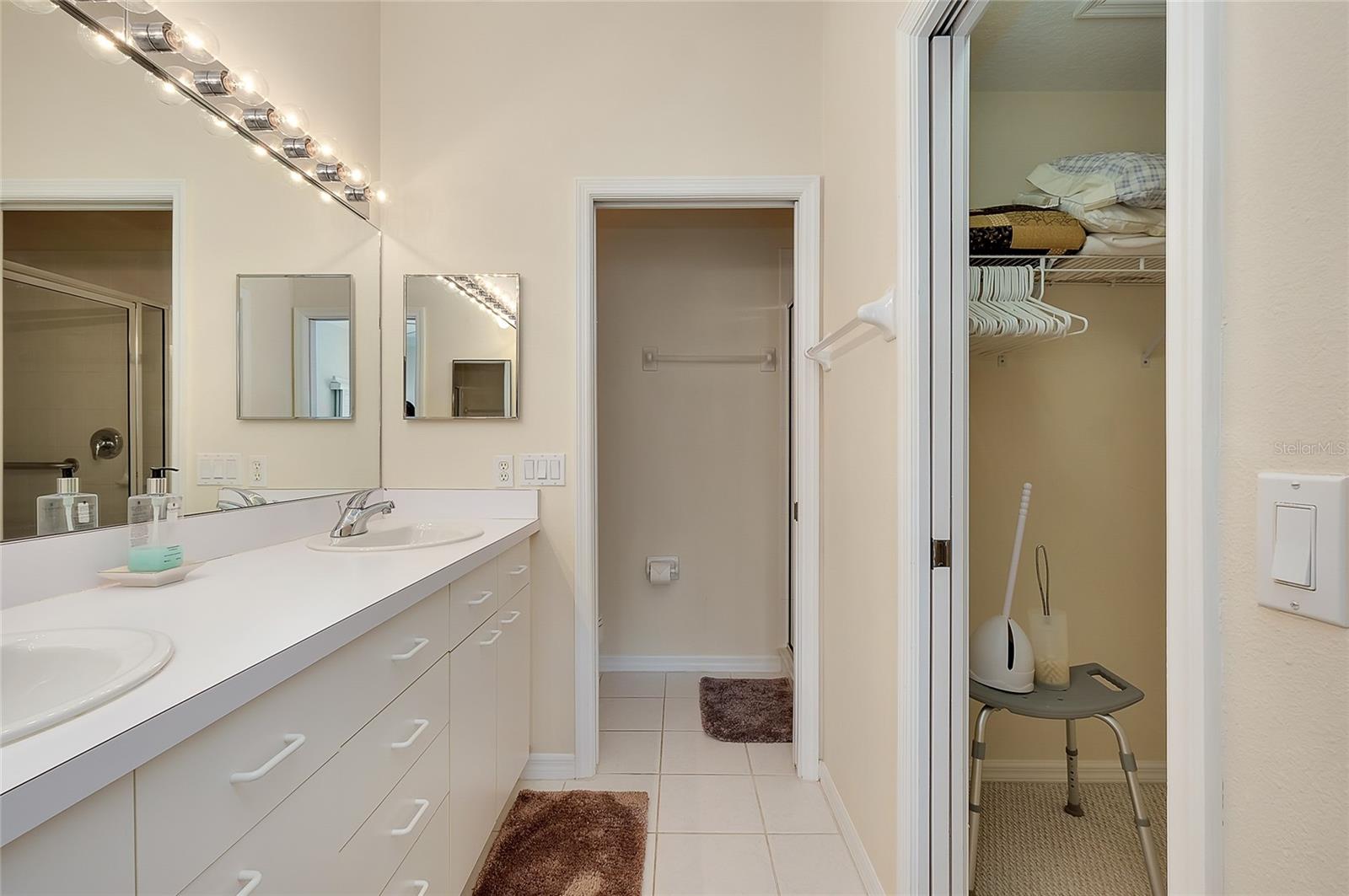 RESIDENCES AT GONDOLA PARK - Residential