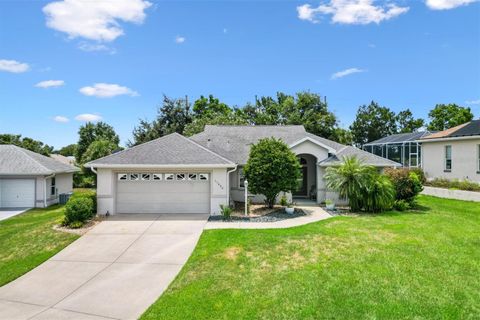 Photo of 17446 SE 115th Terrace Road, Summerfield, FL 34491 (MLS # OM706459)