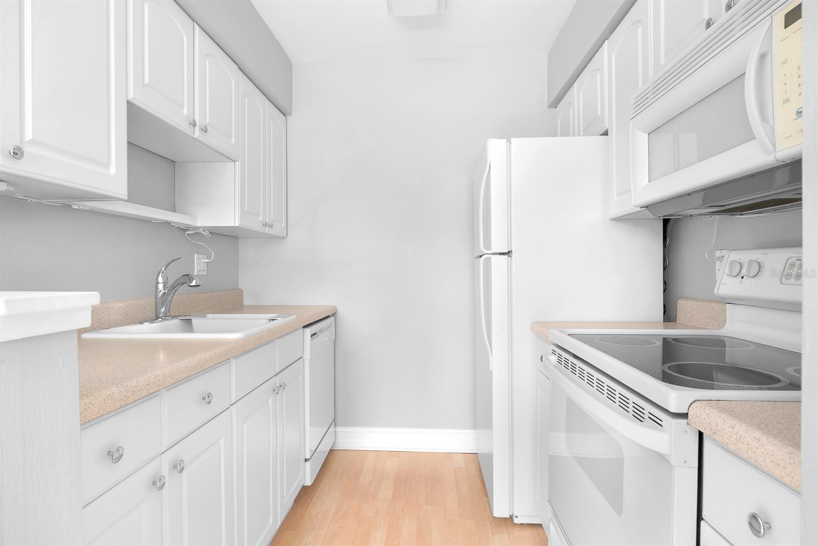 WINDHOVER CONDO - Residential