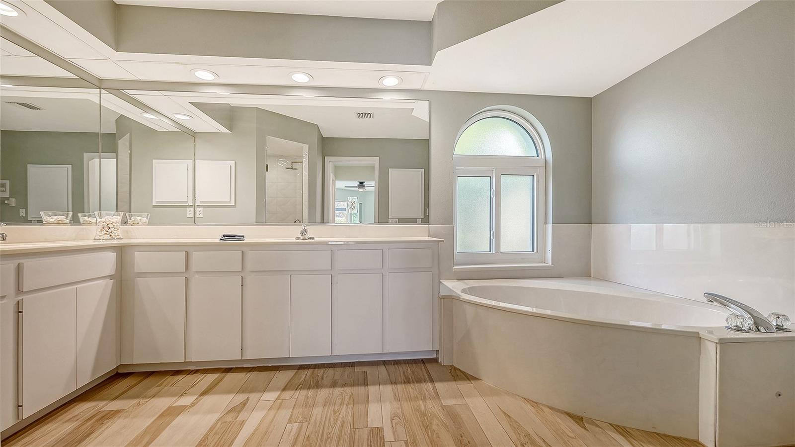 SORRENTO EAST - Residential