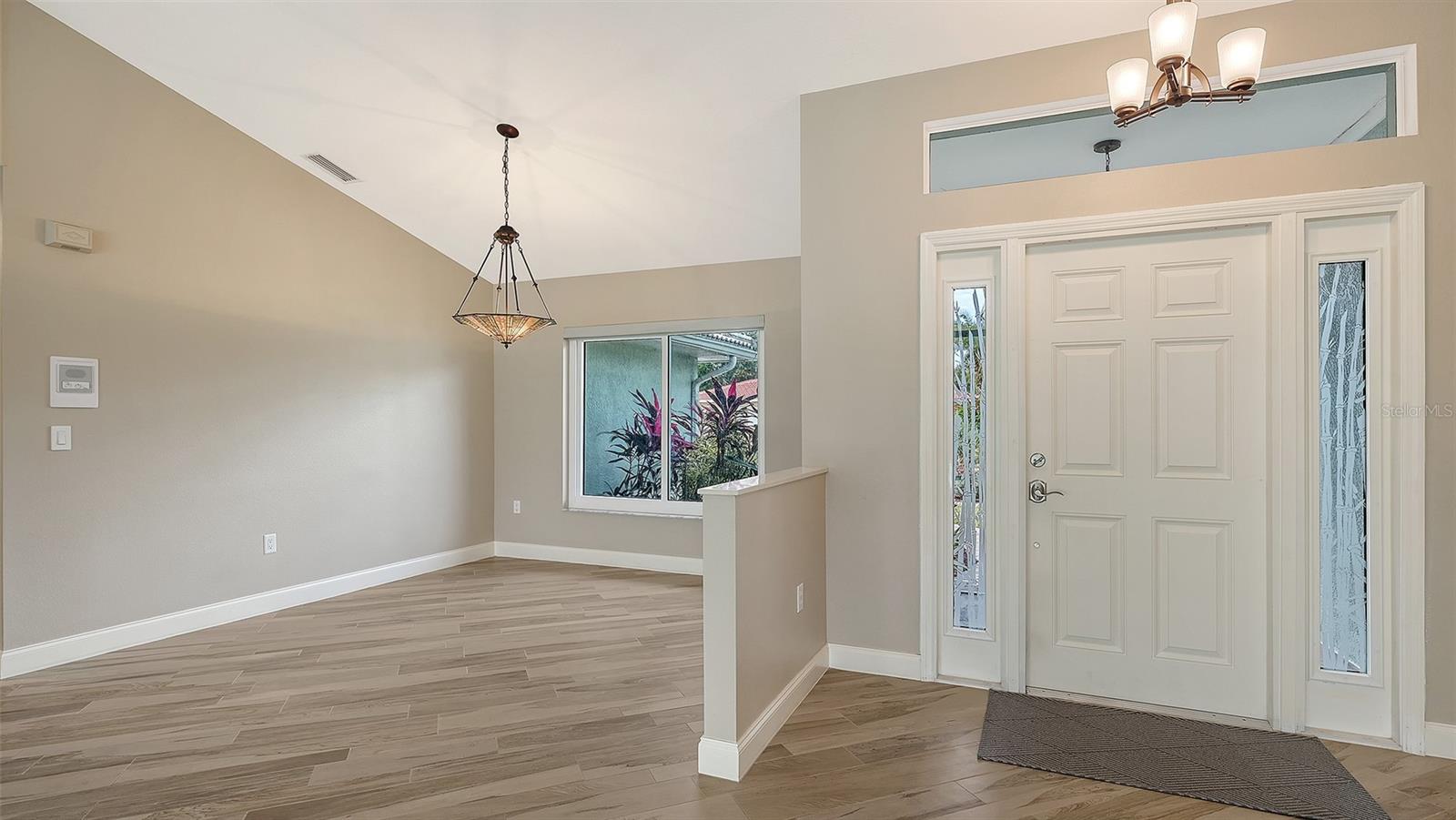 416 W ROSSETTI DRIVE