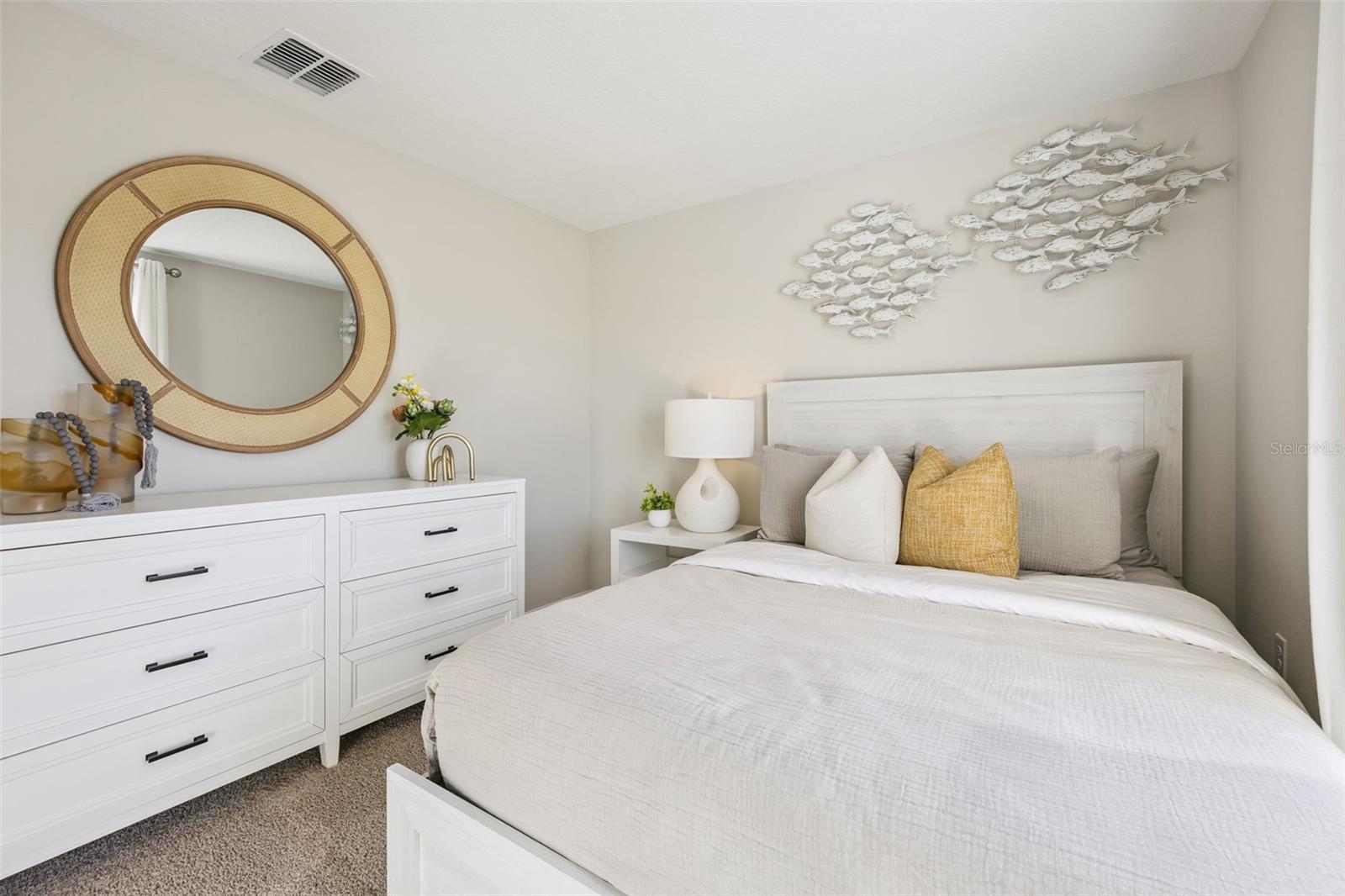 MAGNOLIA POINTE - Residential