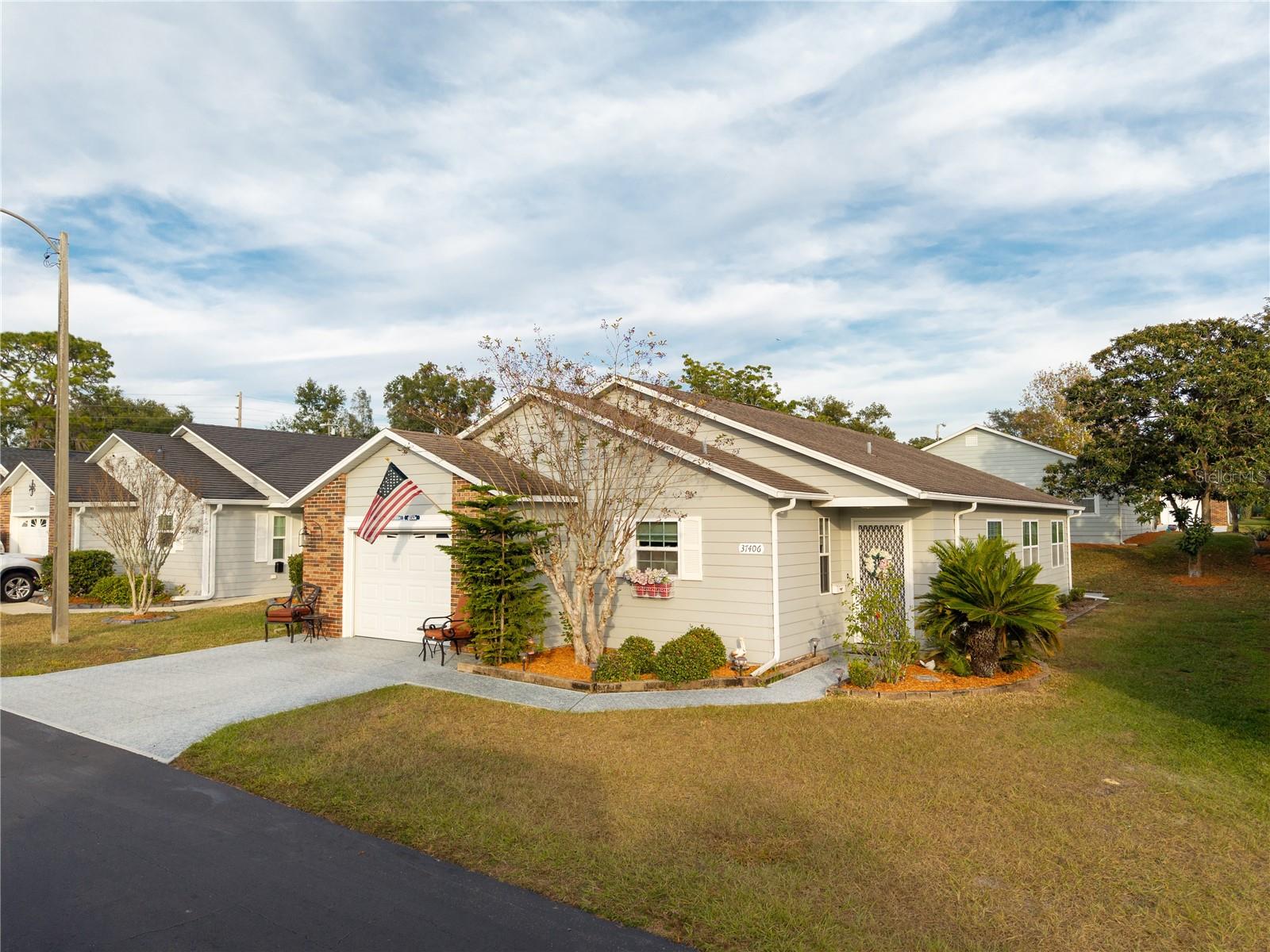 WEDGEWOOD MANOR PH 01 02 - Residential