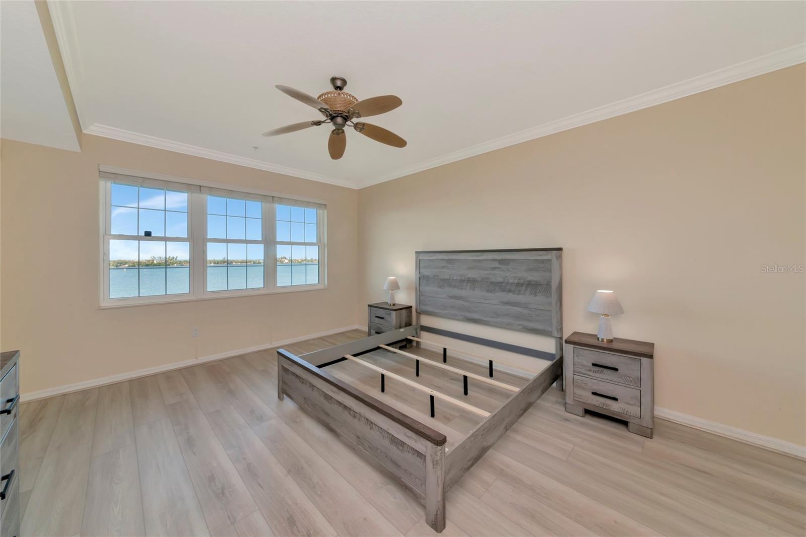 BAYPOINTE VISTA 1 - Residential