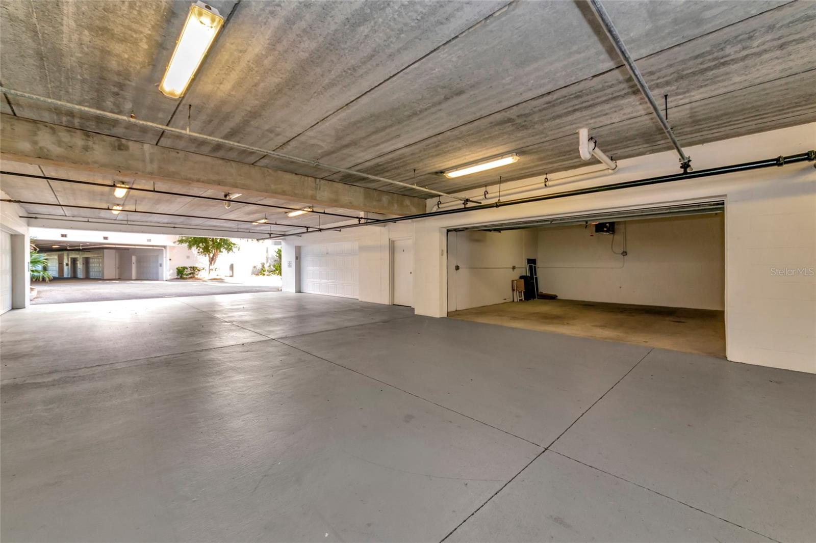 BAYPOINTE VISTA 1 - Residential