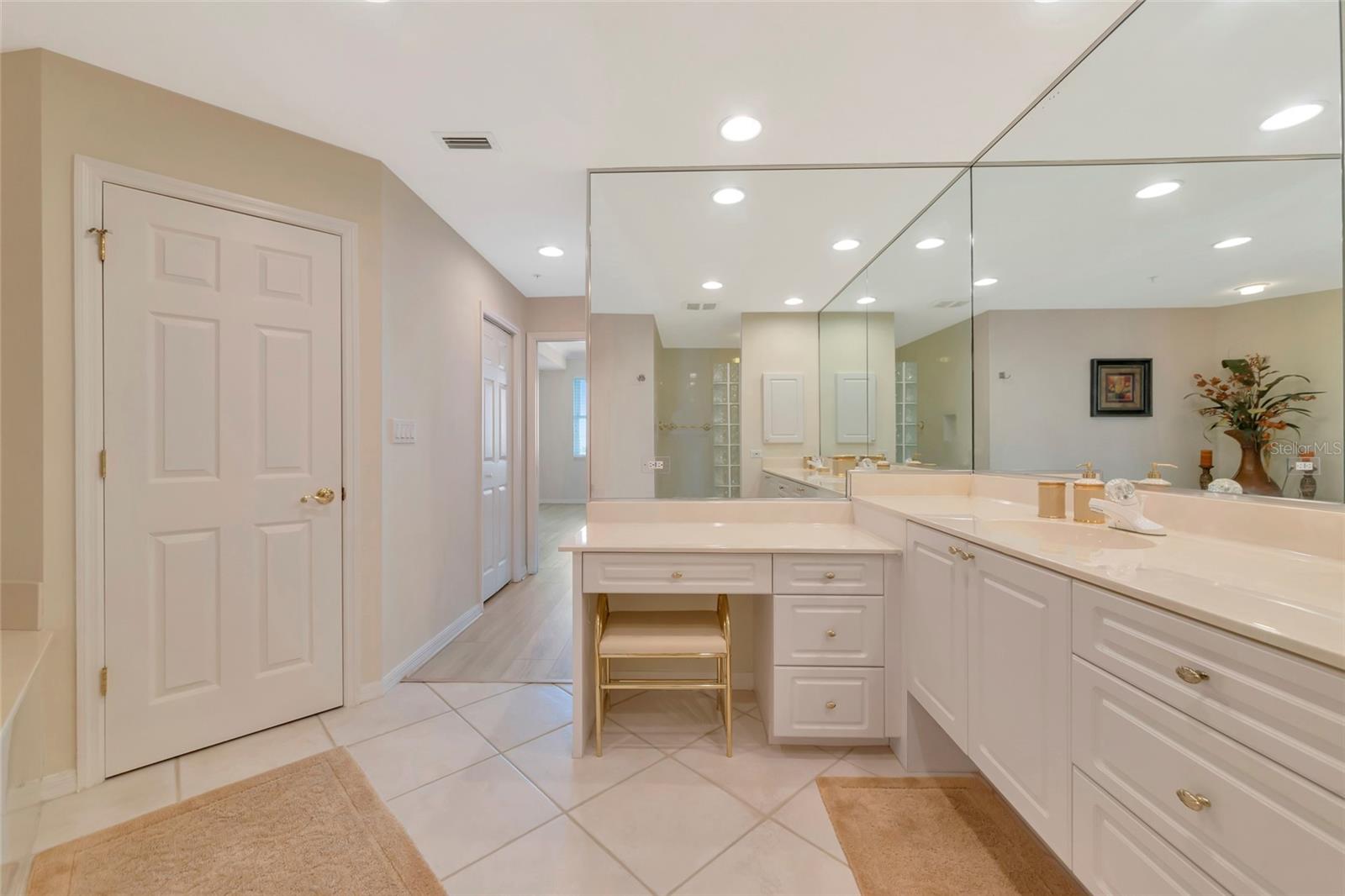 BAYPOINTE VISTA 1 - Residential