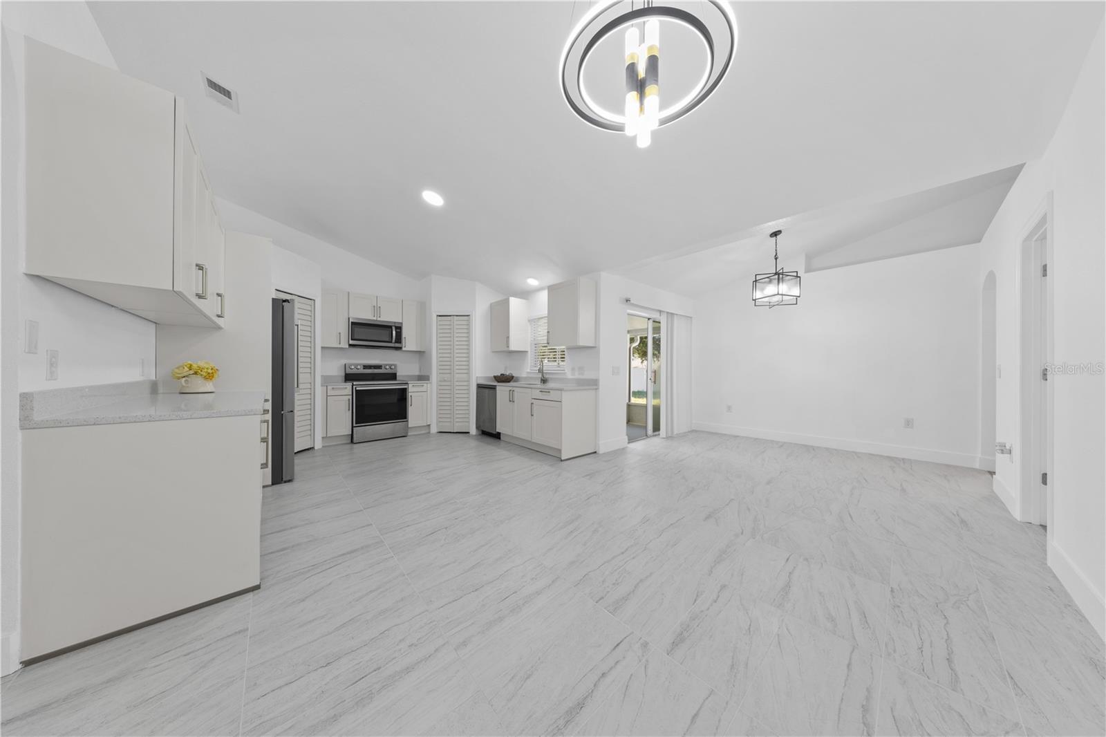 HOLLY HILL ESTATES - Residential