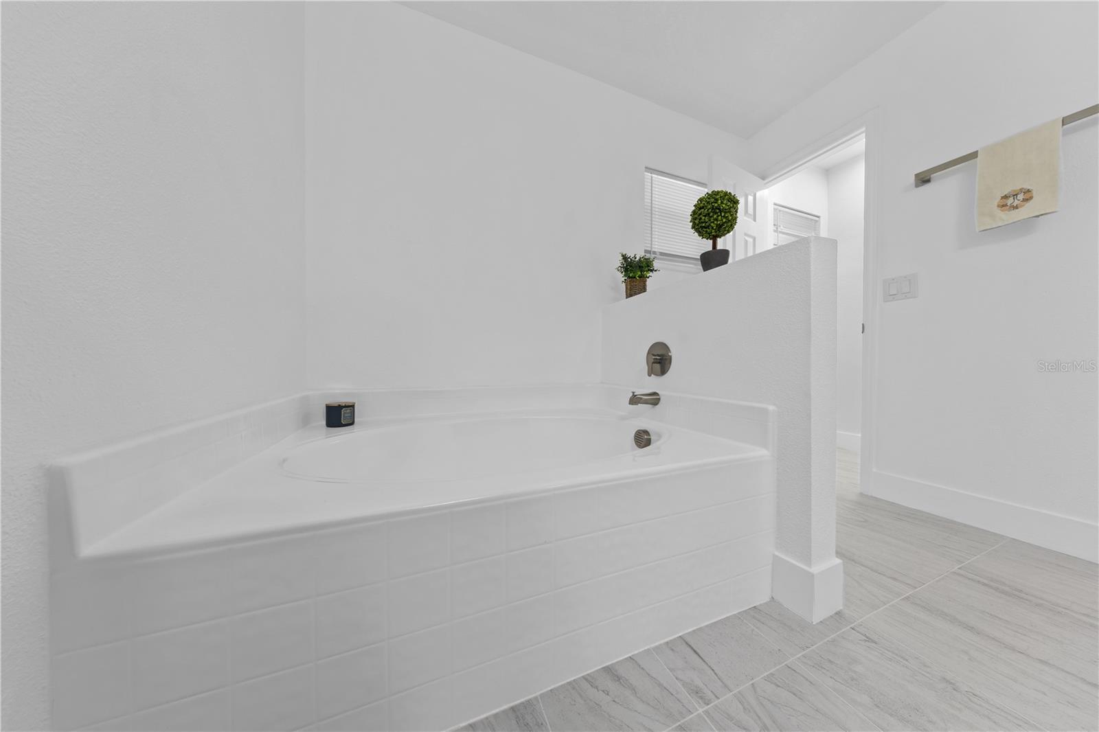 HOLLY HILL ESTATES - Residential