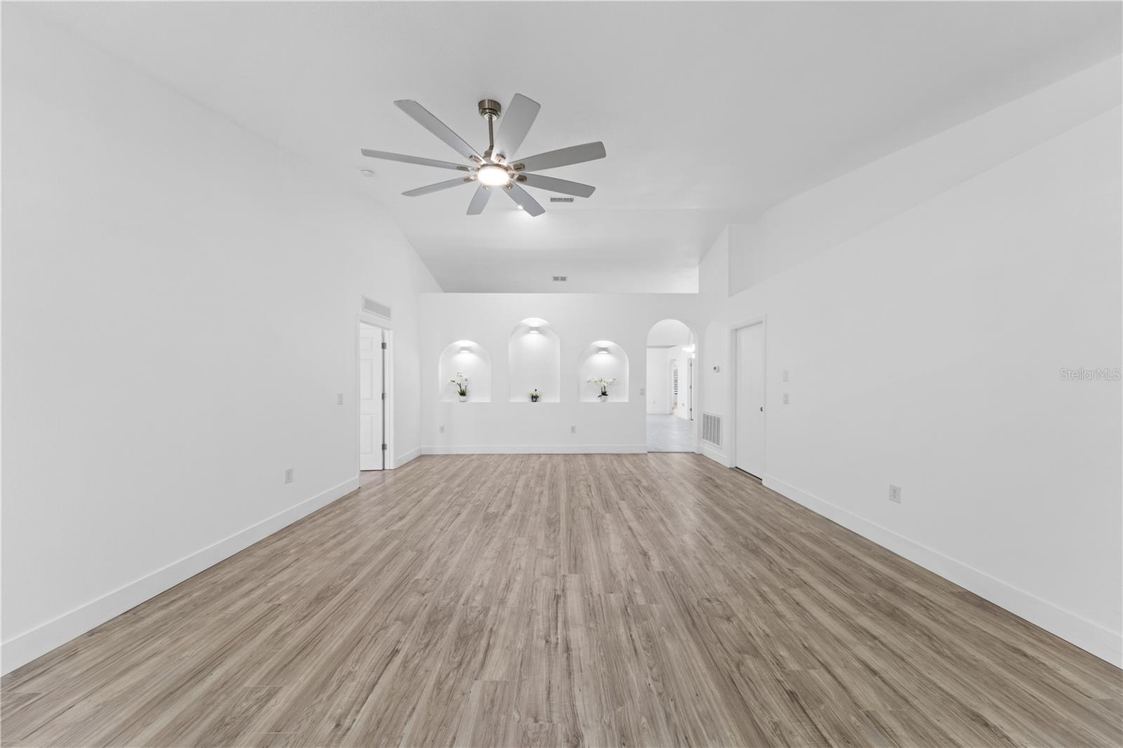 HOLLY HILL ESTATES - Residential