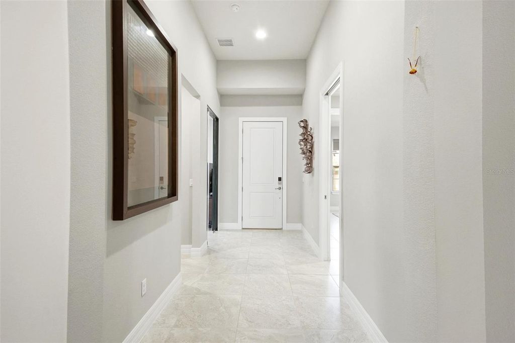 Photo of 10987 Lemon Lake Boulevard, Orlando, FL 32836 (MLS # O6396167)