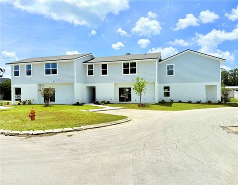 Photo of 222 Carpenters Way #69, Lakeland, FL 33805 (MLS # TB8458377)