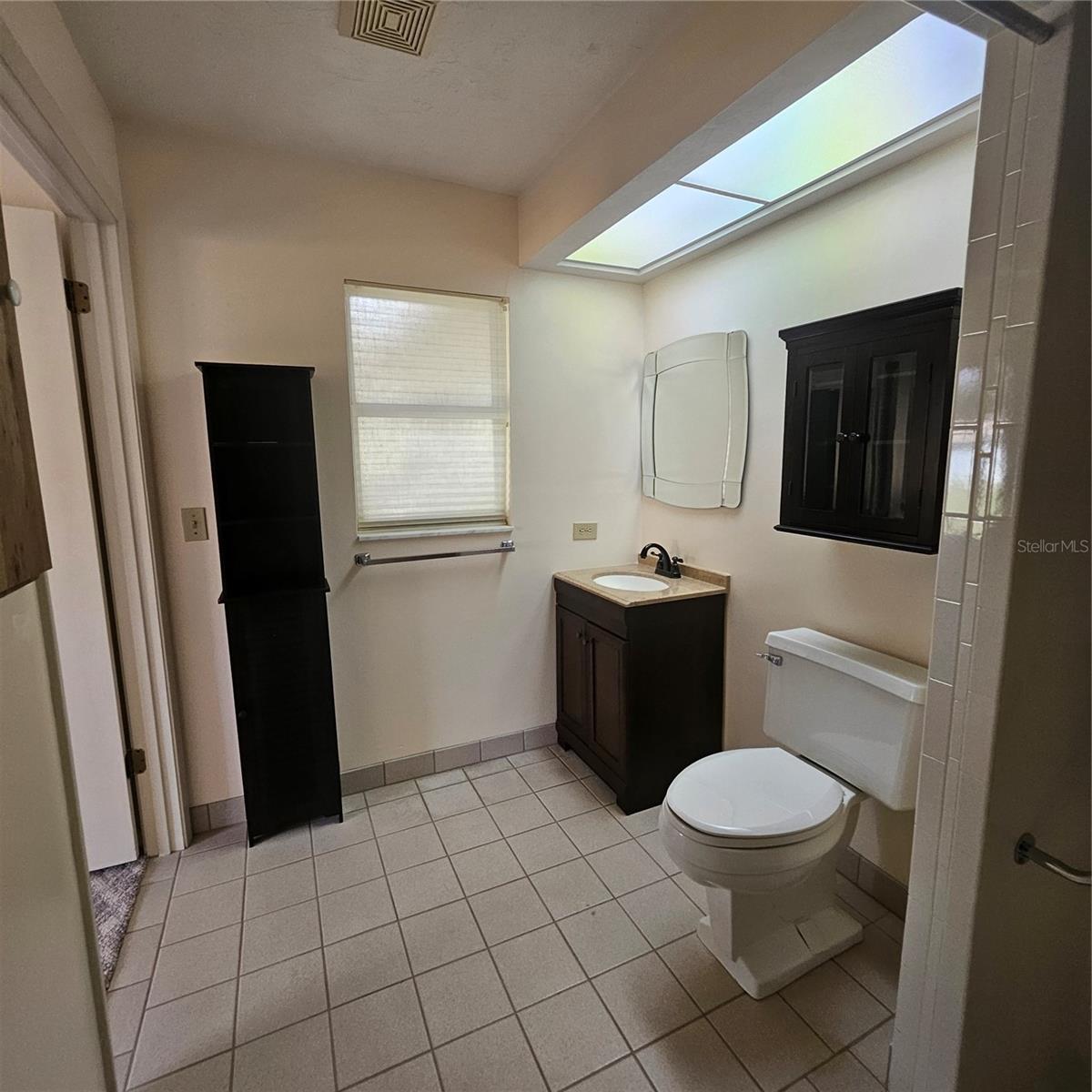 000127 - BEVERLY HILLS UNIT 7 - Residential