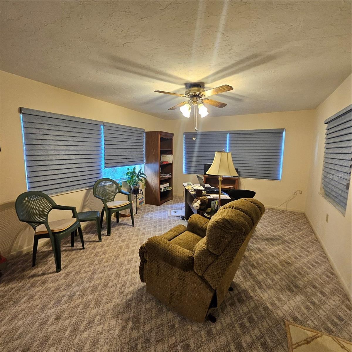 000127 - BEVERLY HILLS UNIT 7 - Residential