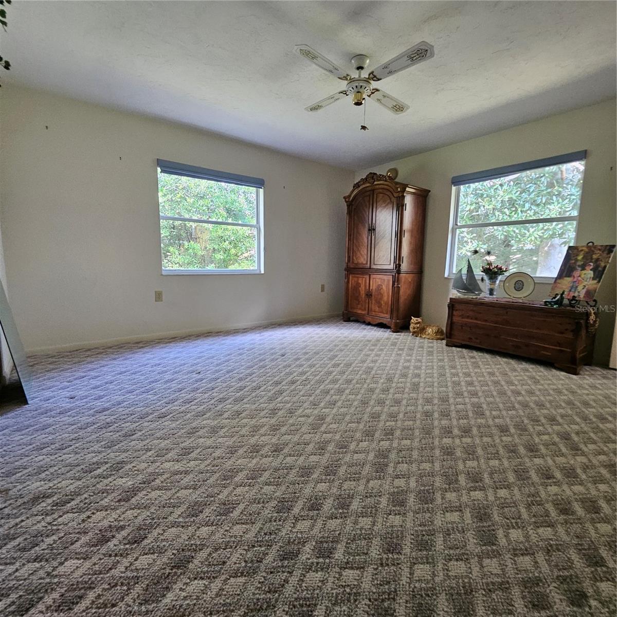 000127 - BEVERLY HILLS UNIT 7 - Residential