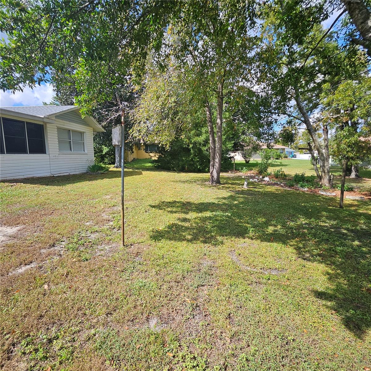 000127 - BEVERLY HILLS UNIT 7 - Residential