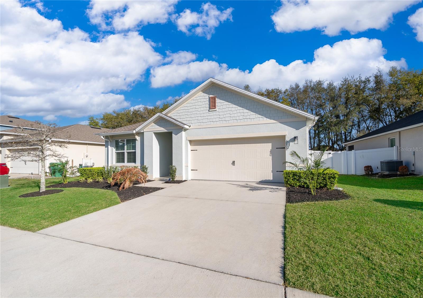 SUMMERVIEW/WOLF CRK RDG PH 2B- - Residential Lease