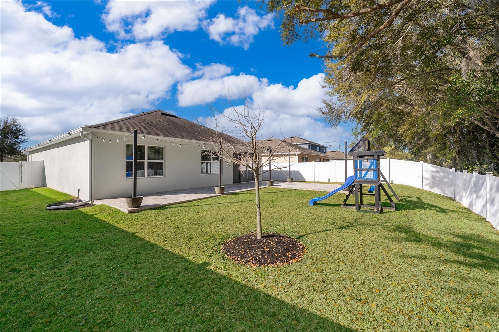 SUMMERVIEW/WOLF CRK RDG PH 2B- - Residential Lease