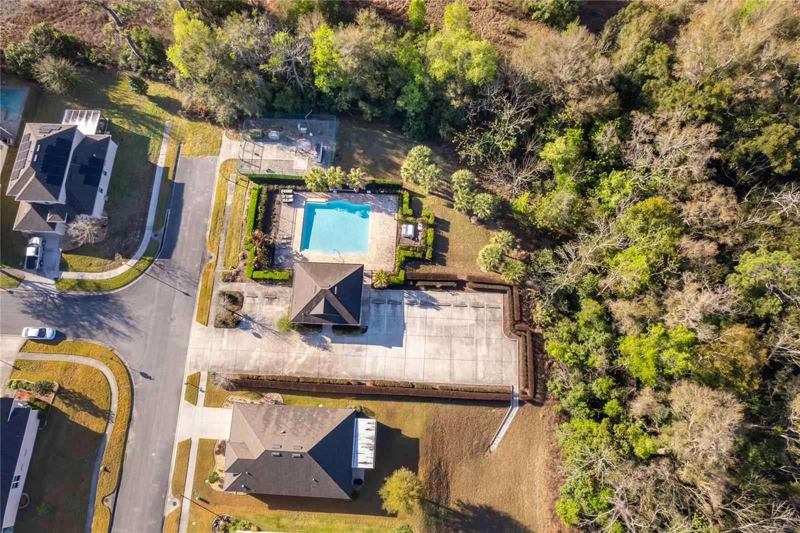 SUMMERVIEW/WOLF CRK RDG PH 2B- - Residential Lease