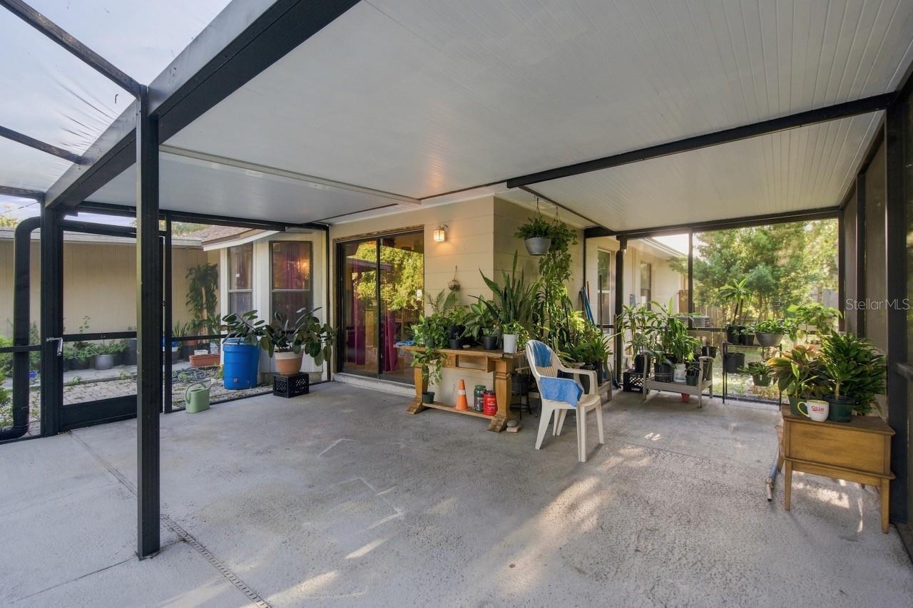 207 LIMONA ROAD