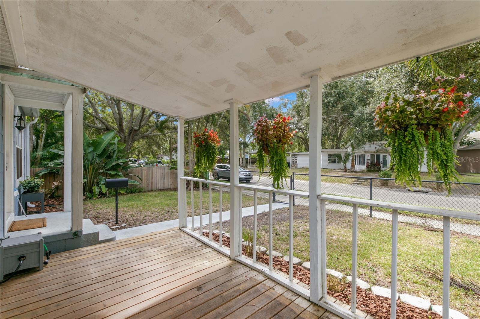 ROUSE MANOR - Residential Lease