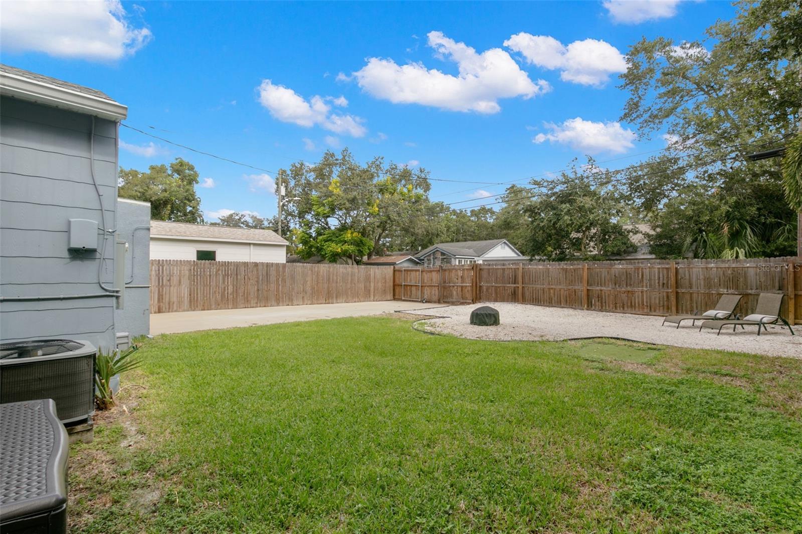 ROUSE MANOR - Residential Lease