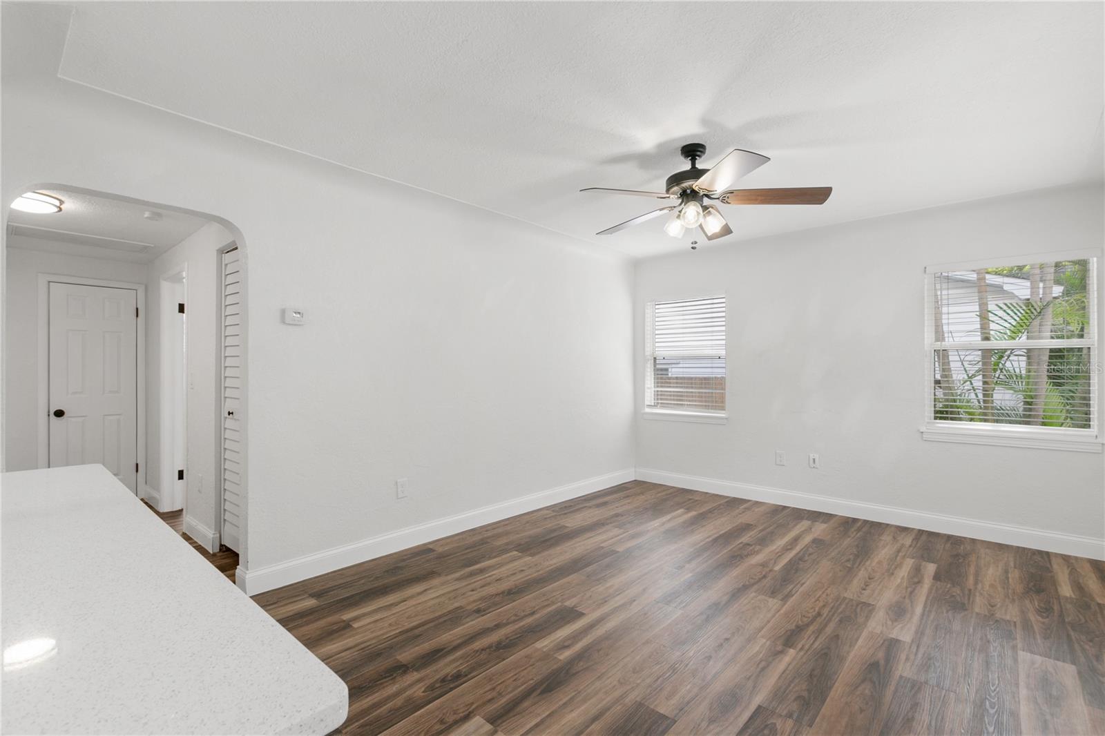 ROUSE MANOR - Residential Lease