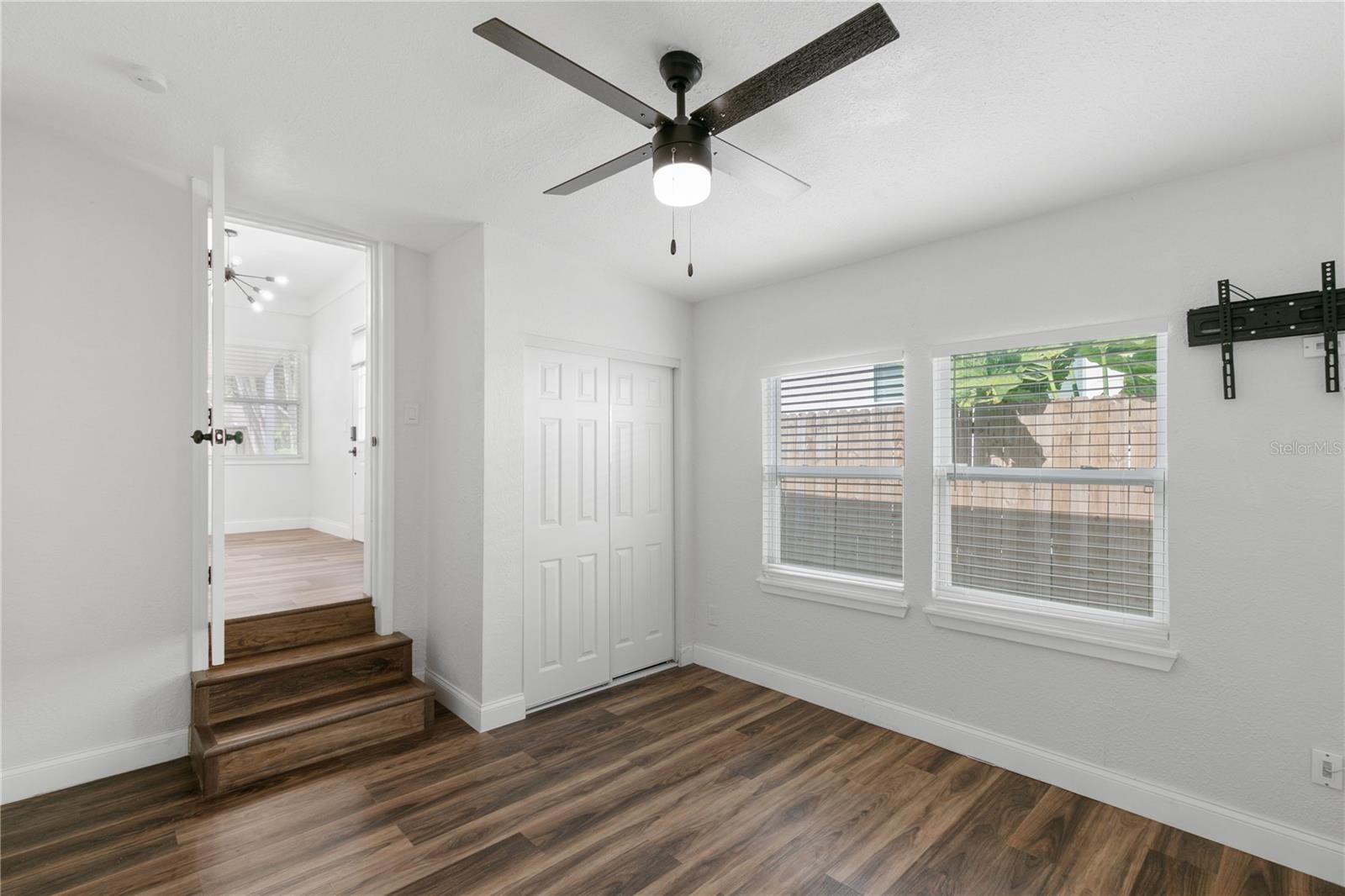 ROUSE MANOR - Residential Lease