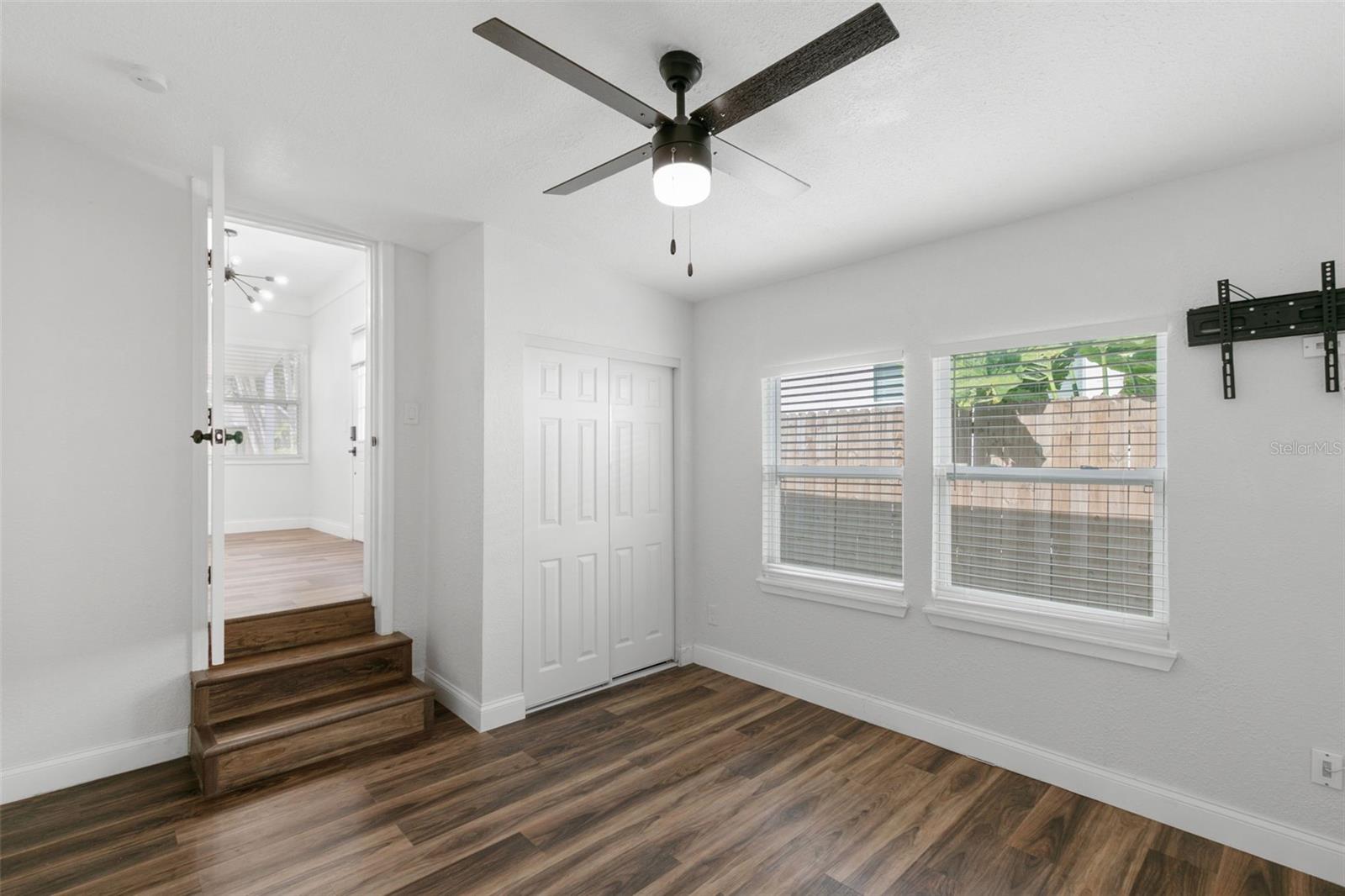 ROUSE MANOR - Residential Lease