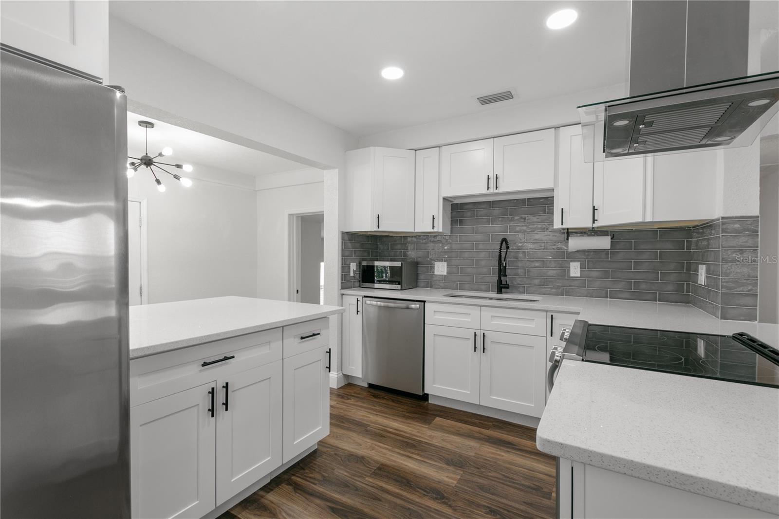 ROUSE MANOR - Residential Lease