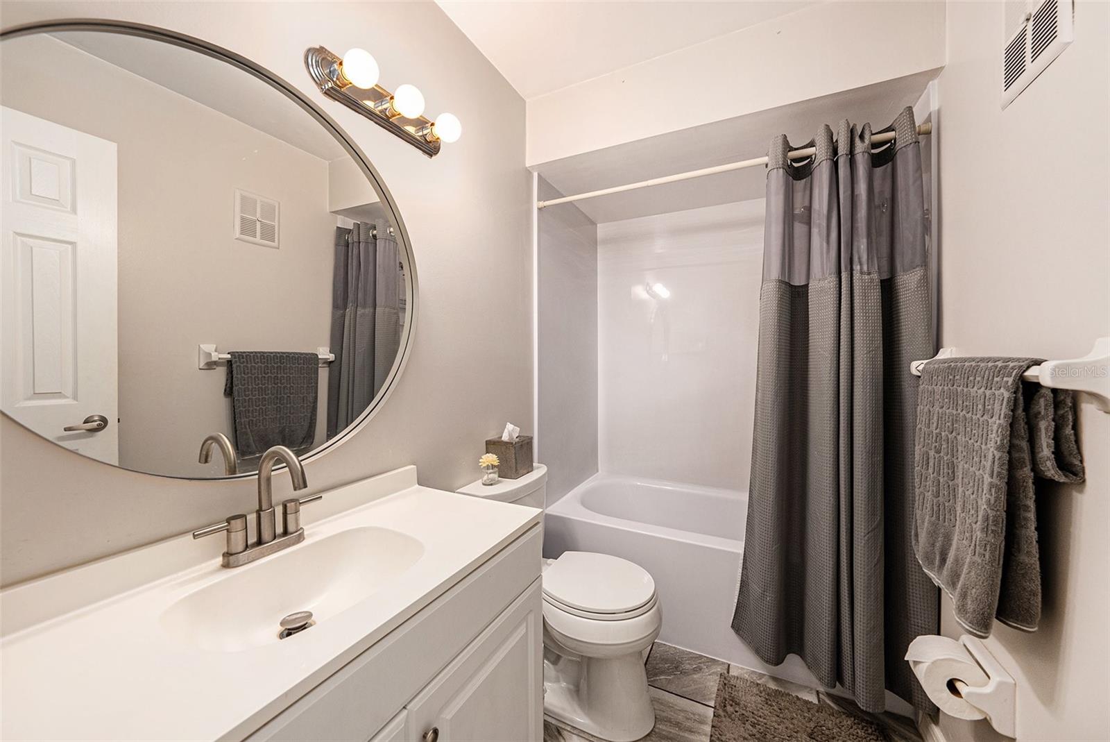 TIMBERWOODS CONDO - Residential