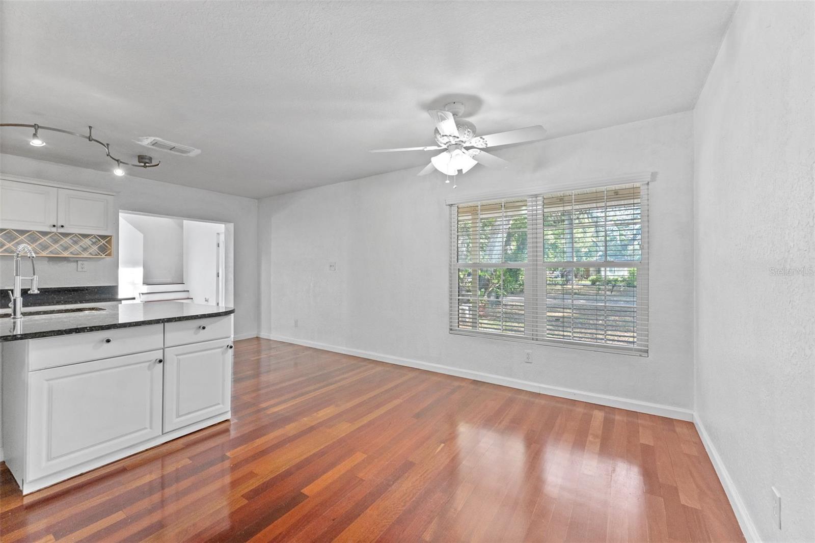 WOOTENS LAKESIDE ESTATES - Residential