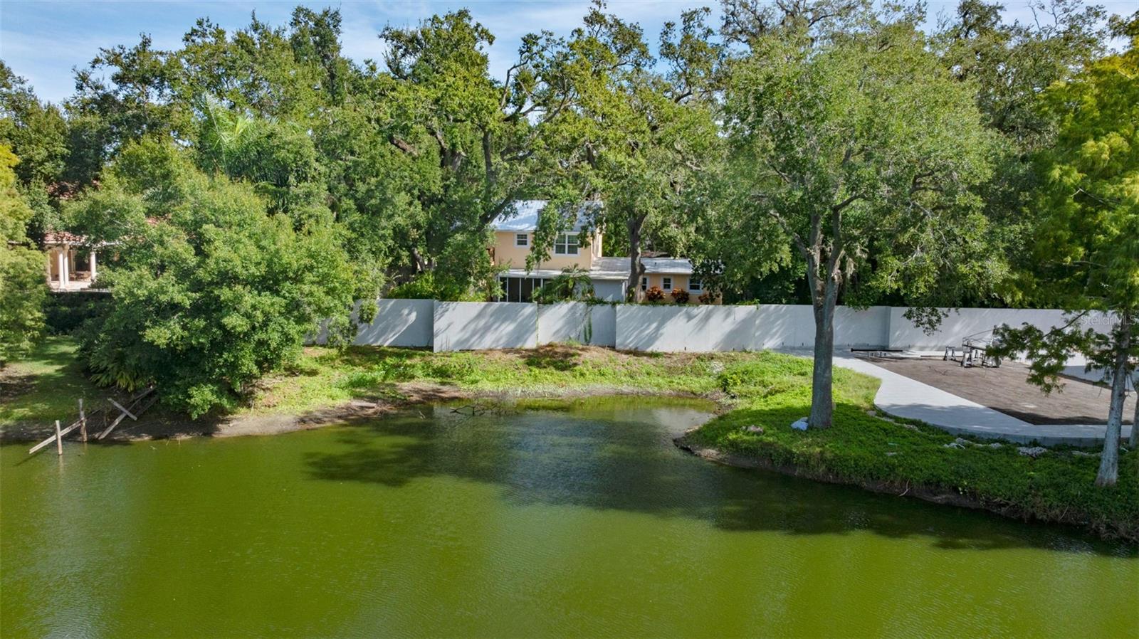 WOOTENS LAKESIDE ESTATES - Residential