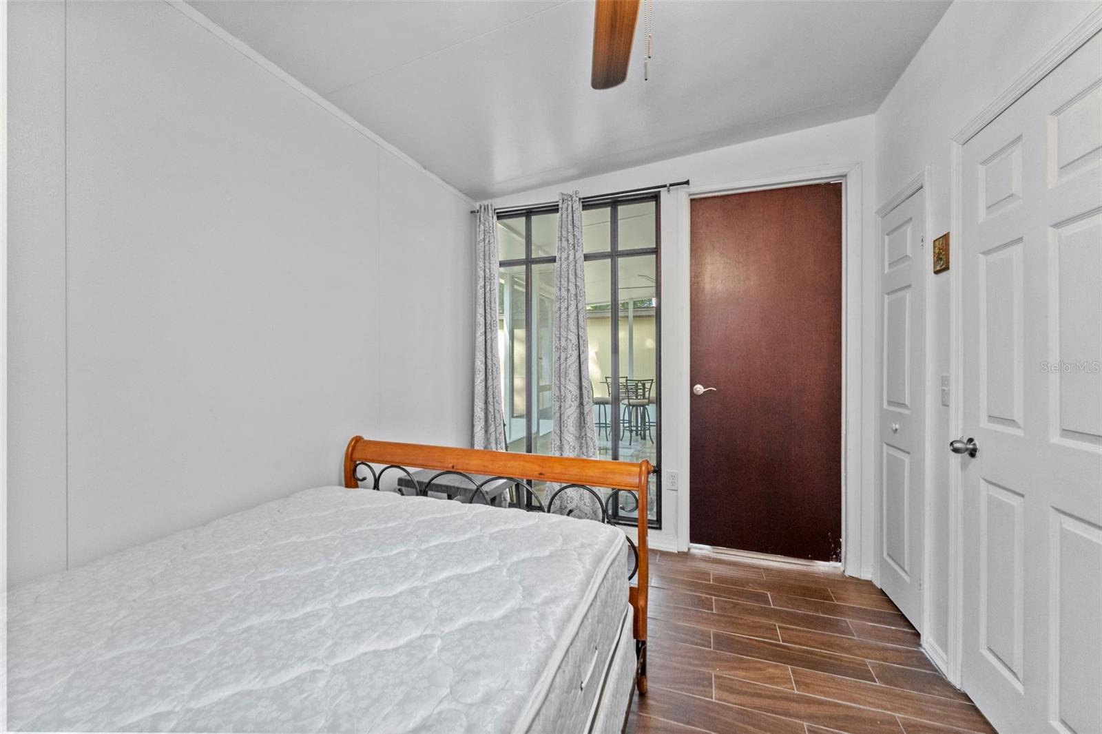 WOOTENS LAKESIDE ESTATES - Residential