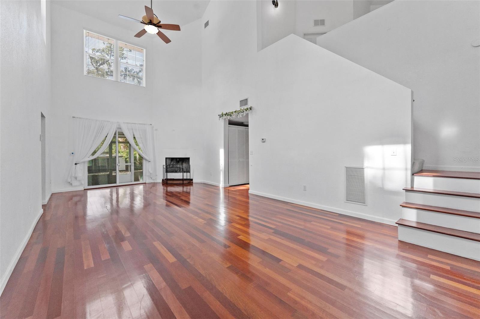 WOOTENS LAKESIDE ESTATES - Residential