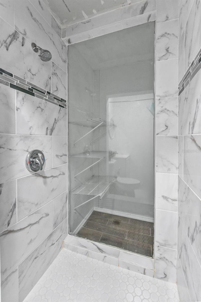 WOOTENS LAKESIDE ESTATES - Residential