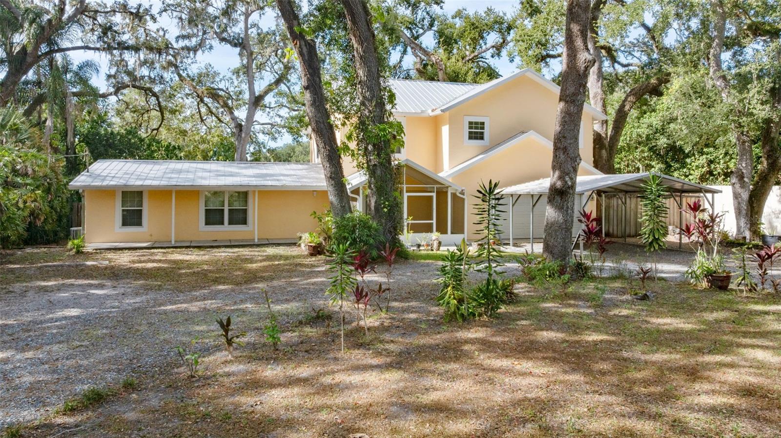 WOOTENS LAKESIDE ESTATES - Residential