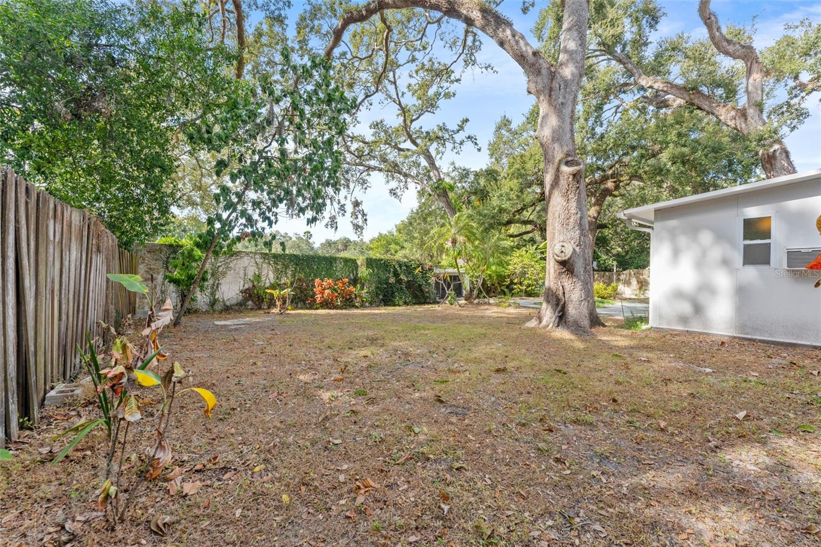 WOOTENS LAKESIDE ESTATES - Residential