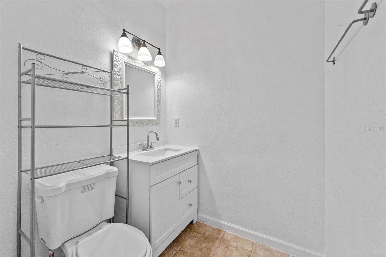 WOOTENS LAKESIDE ESTATES - Residential