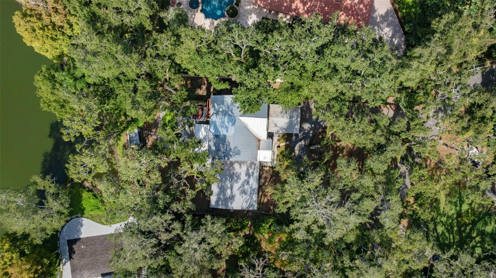 WOOTENS LAKESIDE ESTATES - Residential