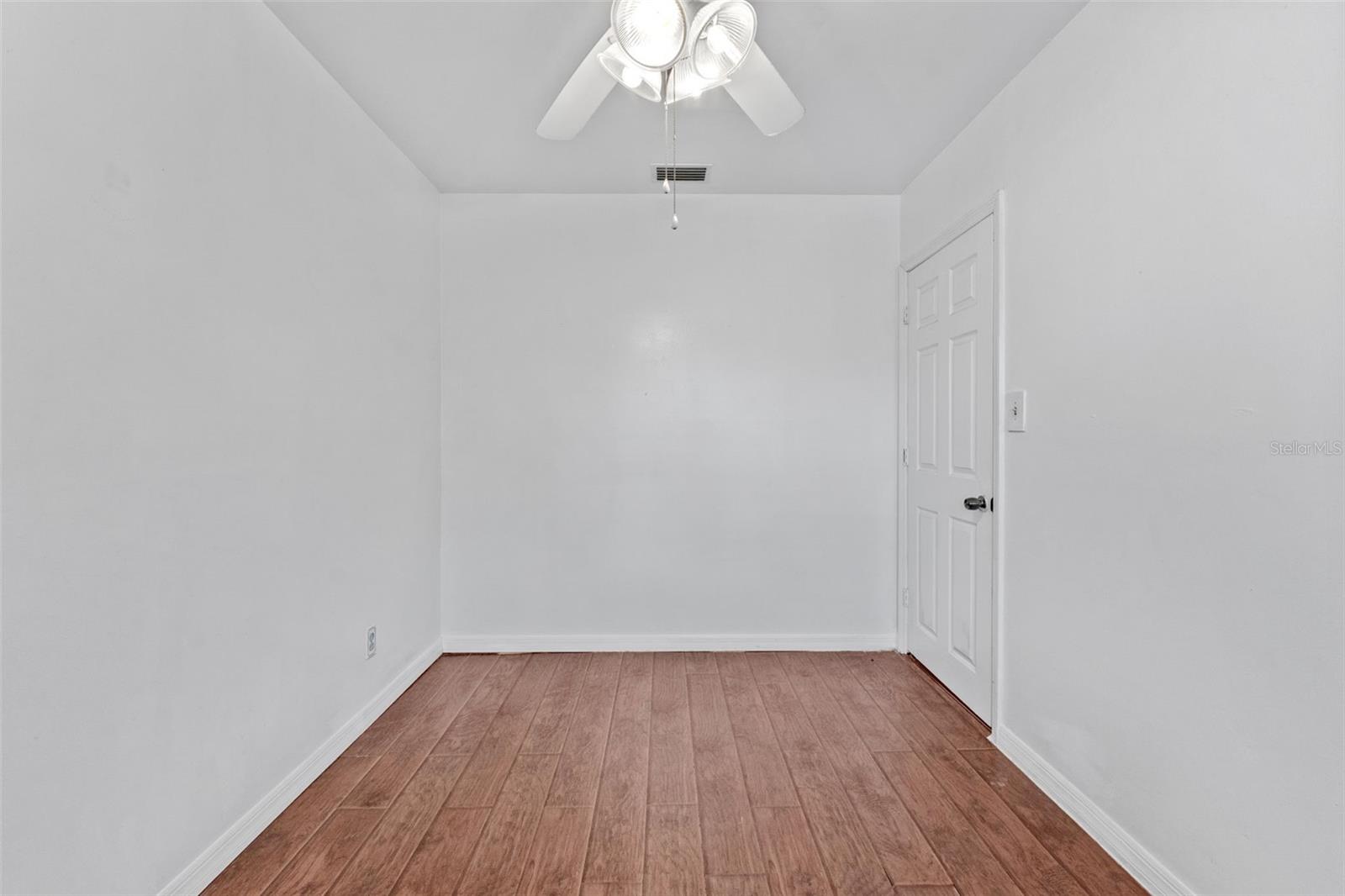 WOOTENS LAKESIDE ESTATES - Residential