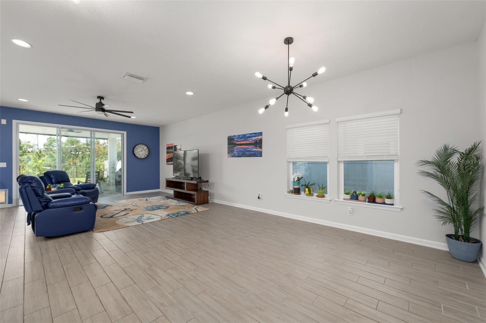 GRAND LNDGS PH 4 - Residential