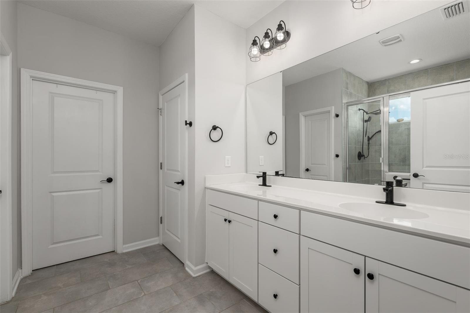 GRAND LNDGS PH 4 - Residential