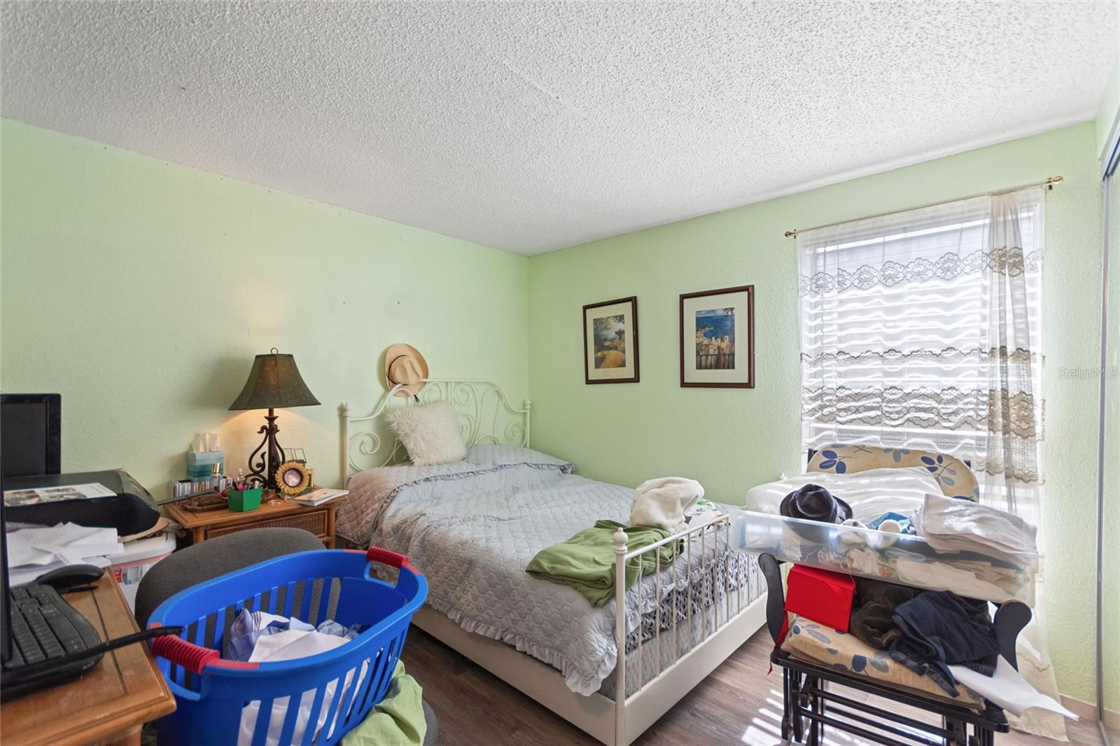 LAKESHORE CLUB - Residential