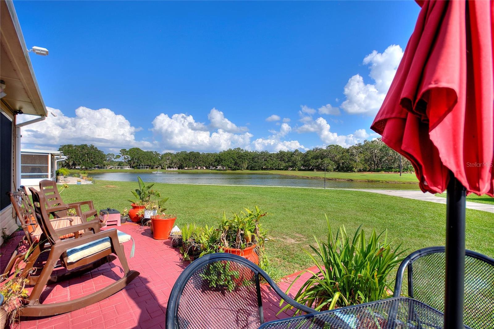 LAKESHORE CLUB - Residential