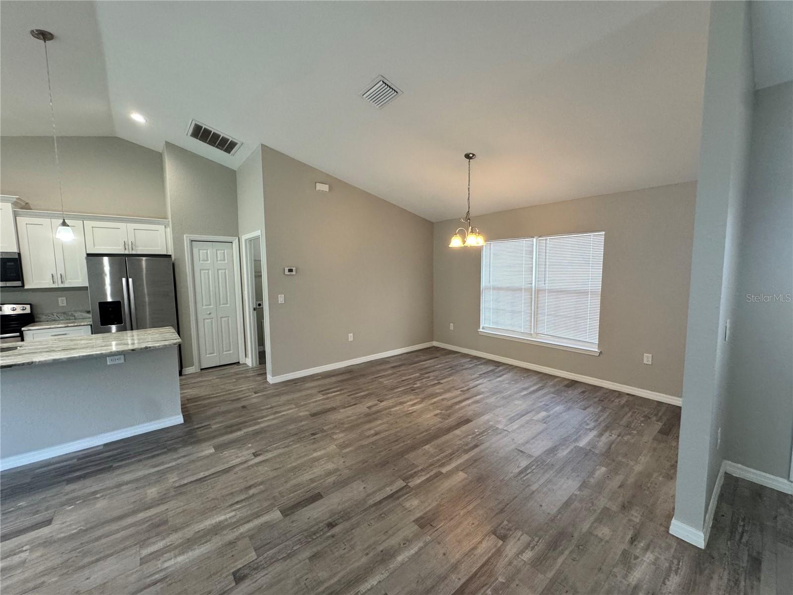 MARION OAKS UN 01 - Residential Lease