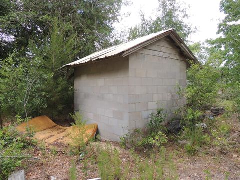 Tiny photo for 11351 SE 32nd Place, Morriston, FL 32668 (MLS # OM725083)